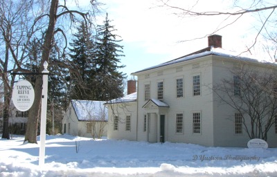historic-litchfieldhouse2